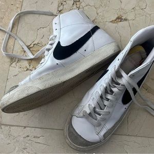 Nike blazer mid 77